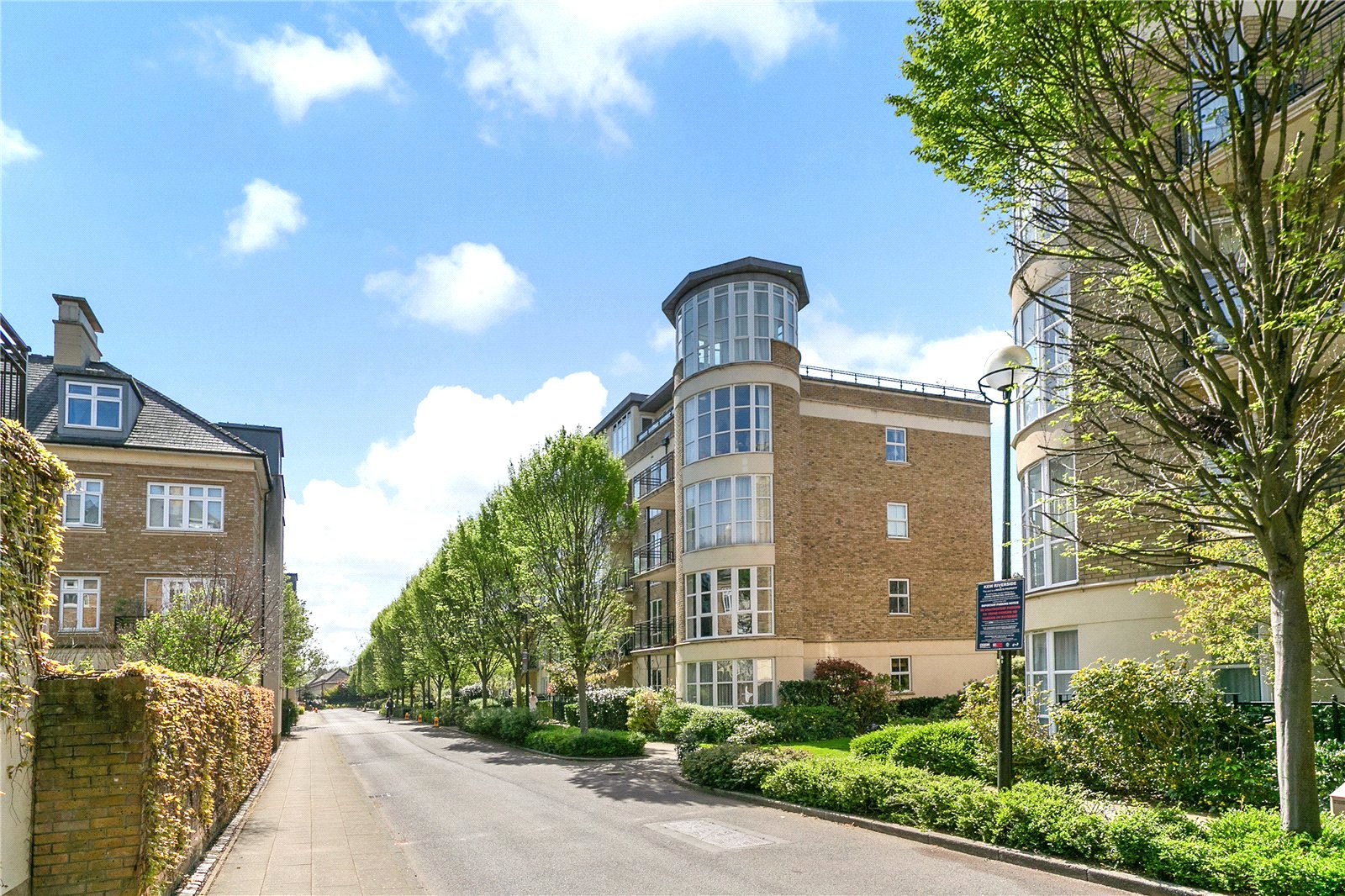 Melliss Avenue, Kew, TW9 4AB - Antony Roberts