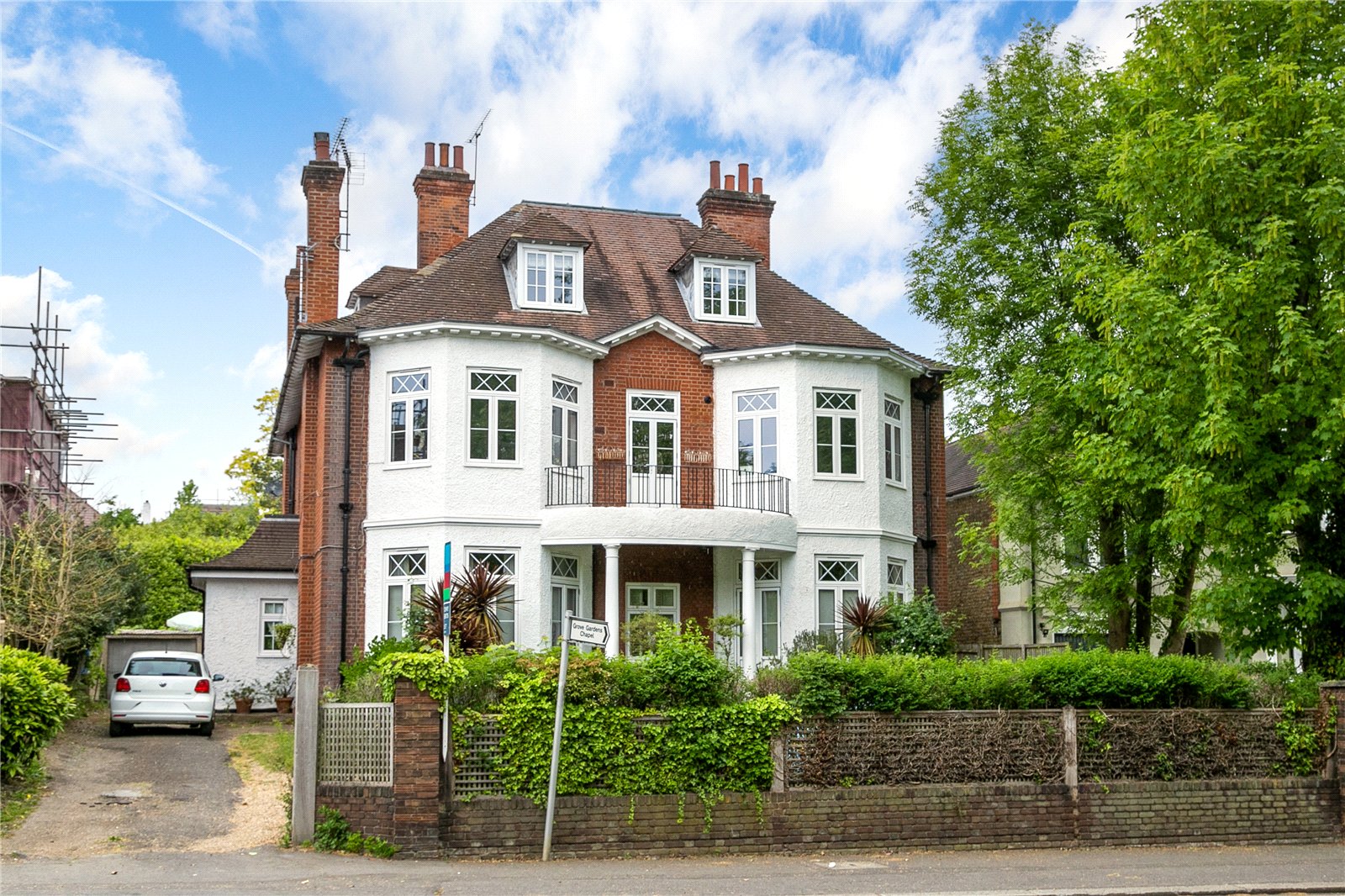 Queens Road, Richmond, TW10 6HJ - Antony Roberts
