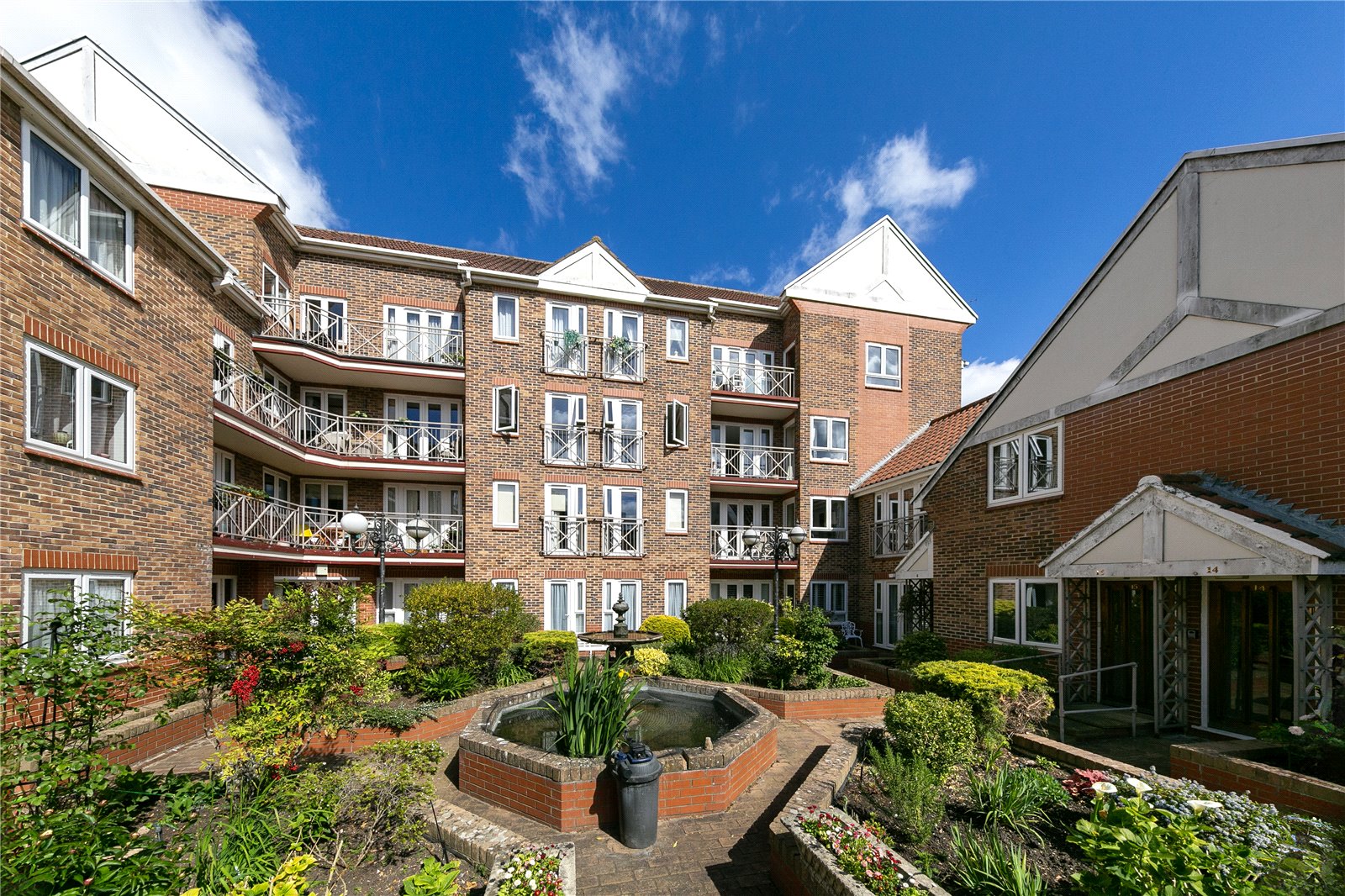 Sheen Road, Richmond, TW9 1AE - Antony Roberts