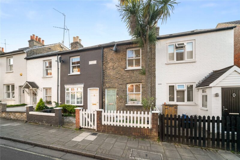 Derby Road, London, SW14 7DP - Antony Roberts