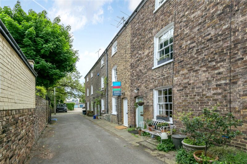 Kew Road, Kew, TW9 3DX - Antony Roberts