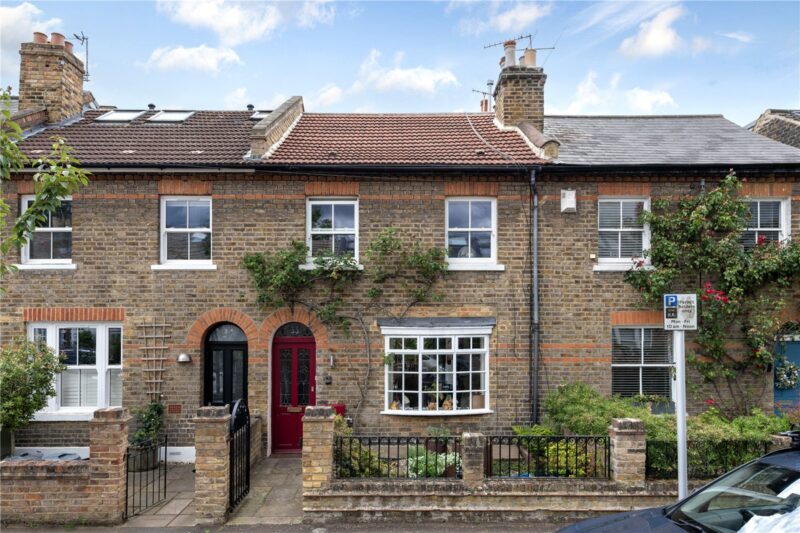 Alexandra Road, Kew, TW9 2BT - Antony Roberts