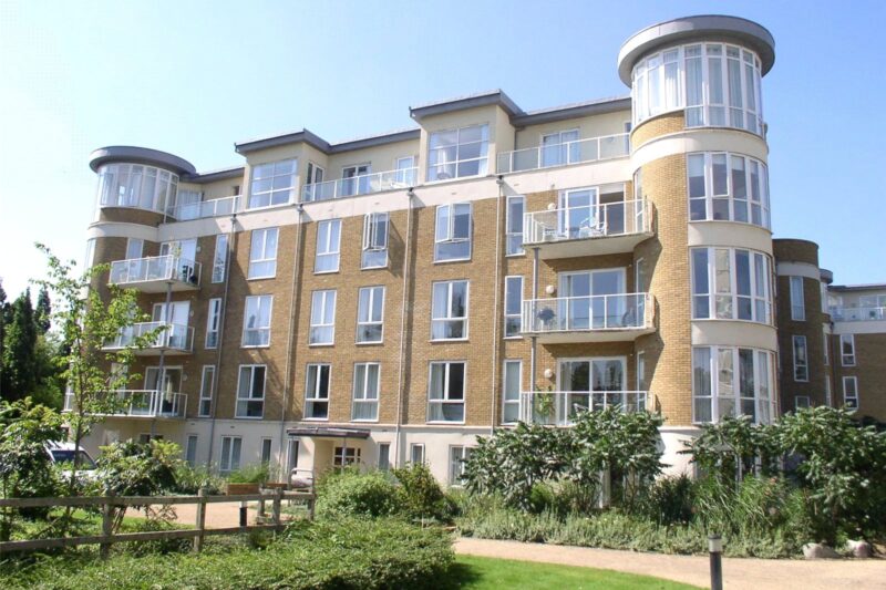 Terrano House, 40 Melliss Avenue, TW9 4BZ - Antony Roberts