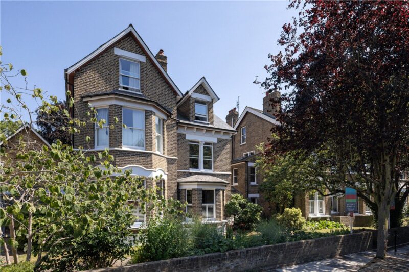 Cumberland Road, Kew, TW9 3HH - Antony Roberts