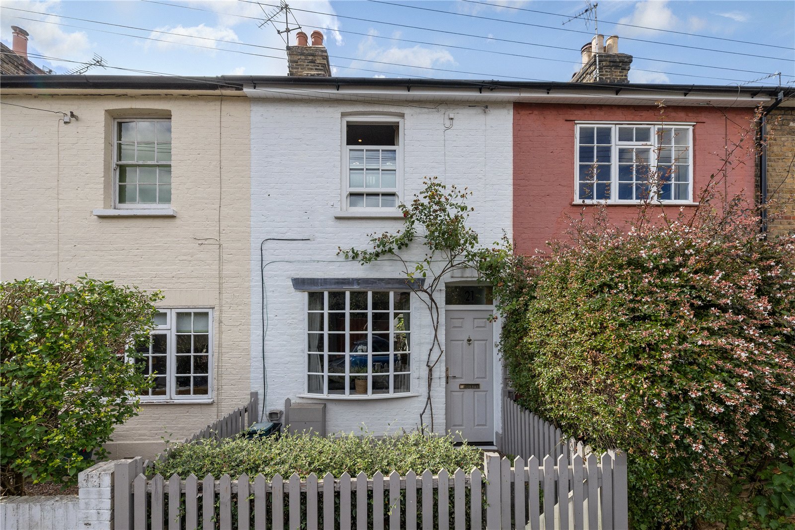 Victoria Cottages, Richmond, TW9 3NW - Antony Roberts