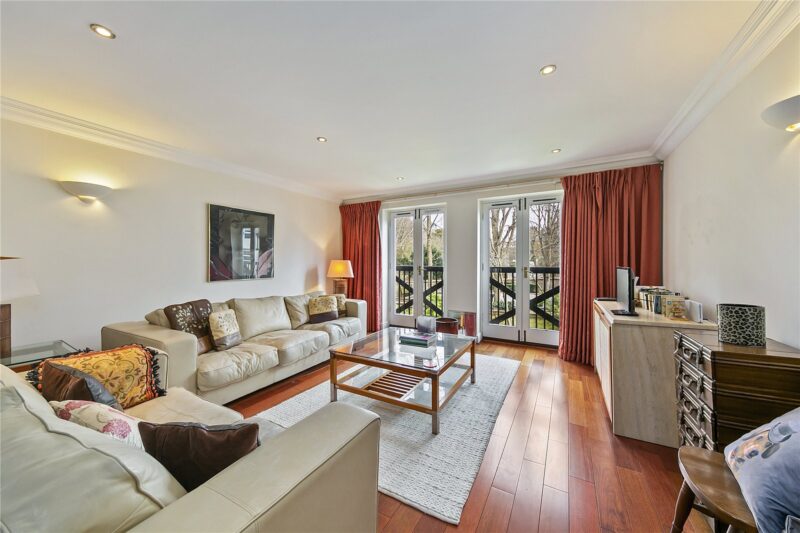 Millside Place, Old Isleworth, TW7 6BU - Antony Roberts