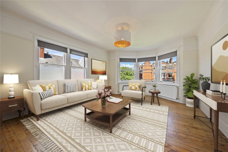Balmoral Mansions, Clevedon Road, TW1 2HZ - Antony Roberts