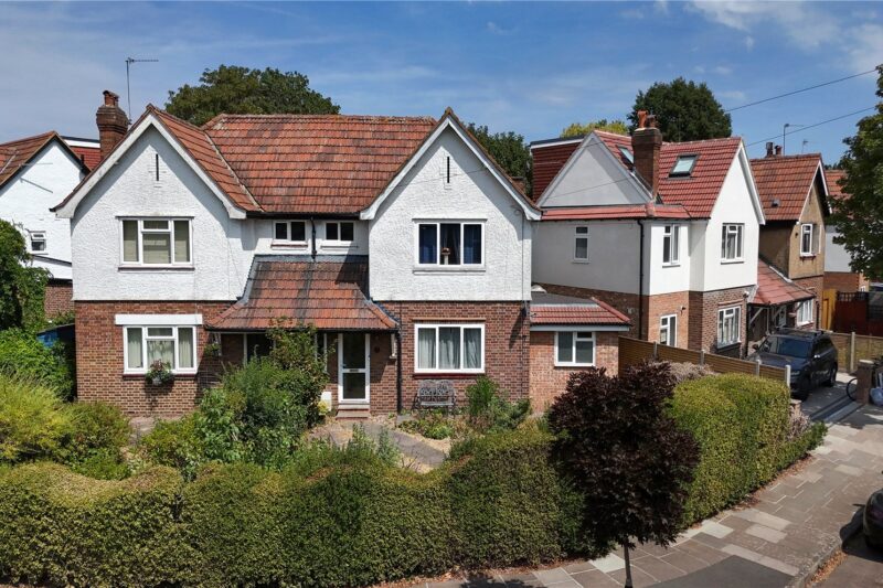 Thompson Avenue, Kew, TW9 4JP - Antony Roberts