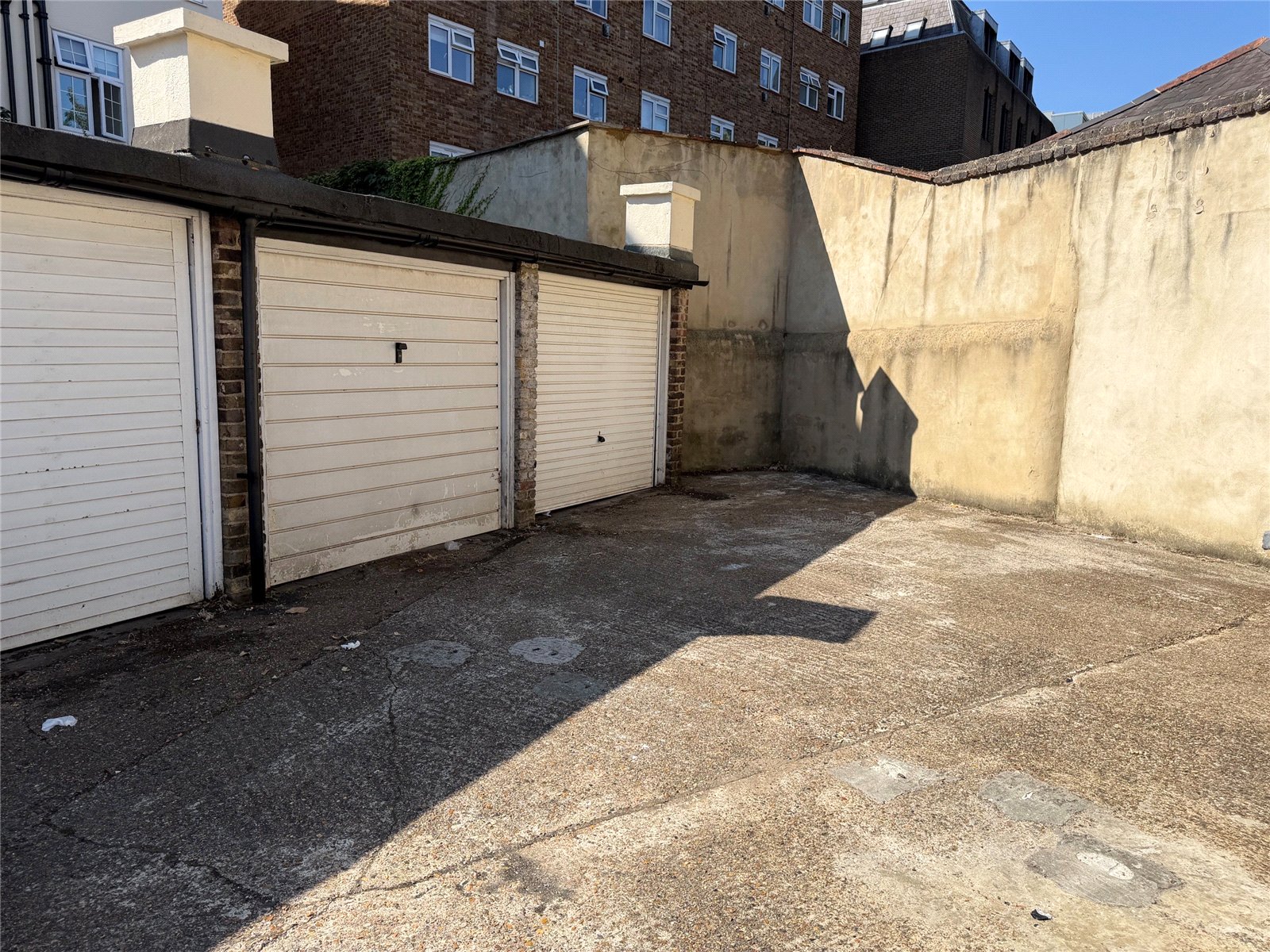 Paradise Road, Richmond, TW9 1LN - Antony Roberts