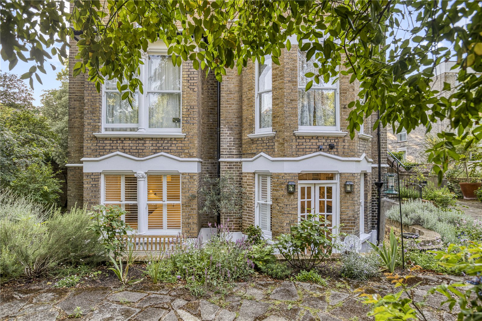 Kew Gardens Road, Kew, TW9 3HD - Antony Roberts