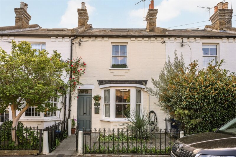 New Road, Richmond, TW10 7HZ - Antony Roberts