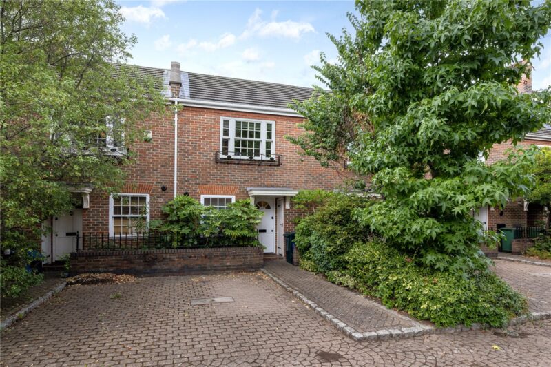 Cedar Terrace, Richmond, TW9 2BY - Antony Roberts