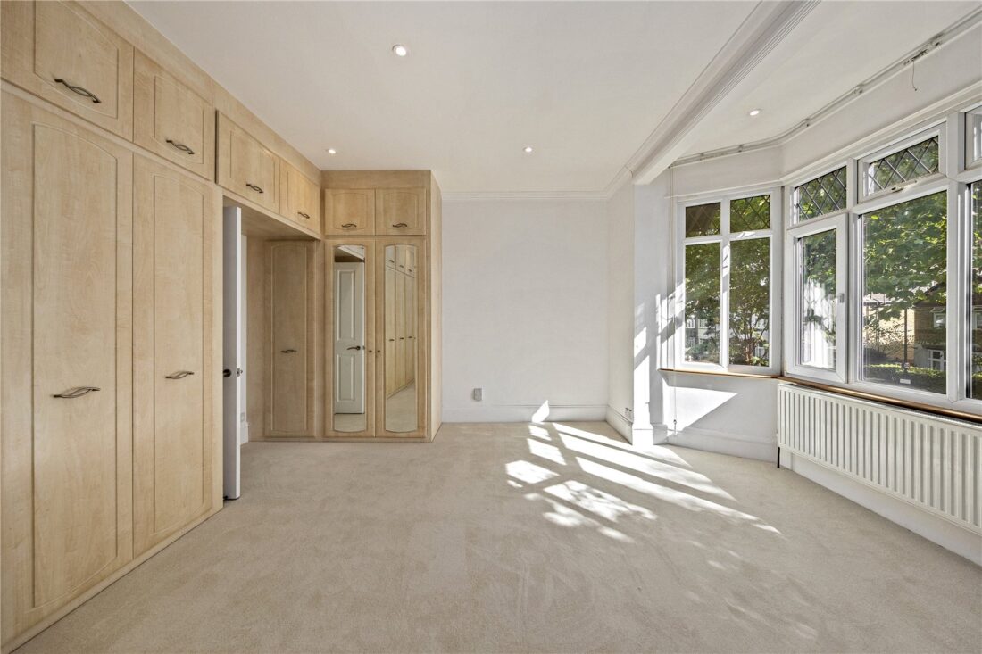 - Antony Roberts