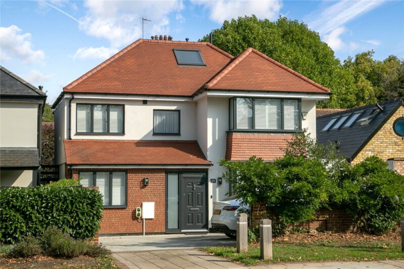 Mortlake Road, Kew, TW9 4AW - Antony Roberts