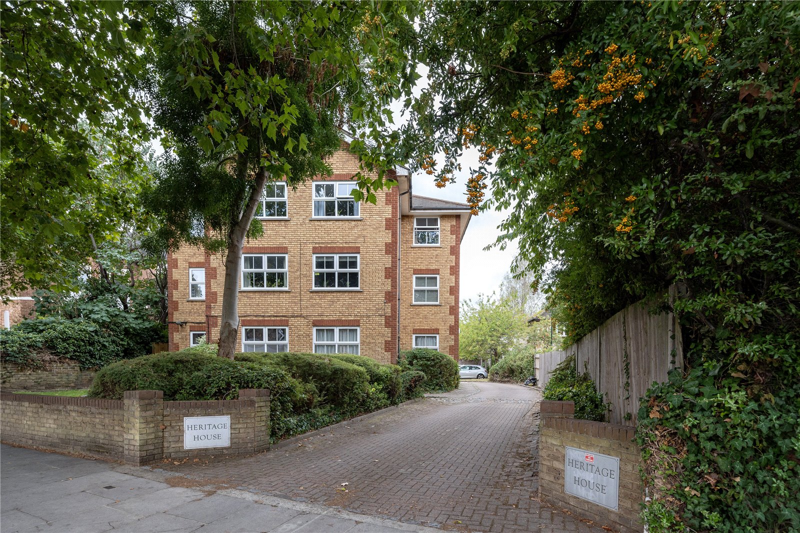 London Road, Twickenham, TW1 1EF - Antony Roberts