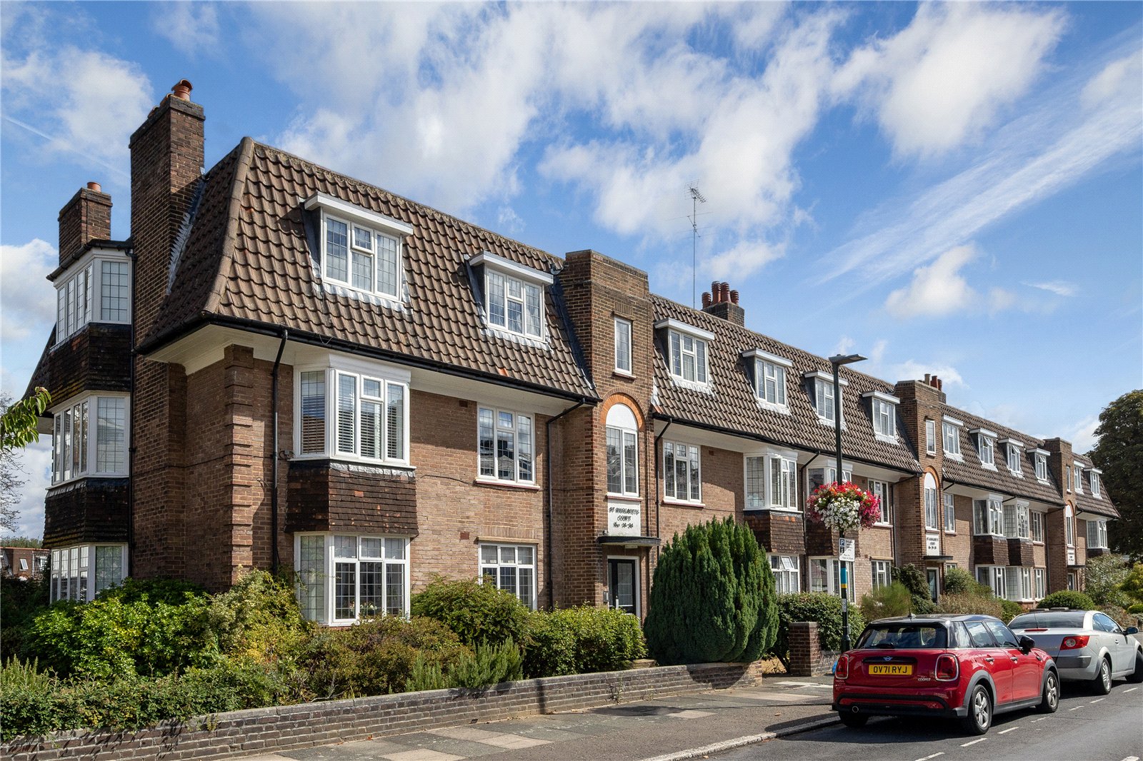St Margarets Court, The Barons, TW1 2AL - Antony Roberts