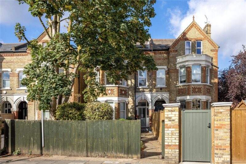 St. Margarets Road, St Margarets, TW1 1LU - Antony Roberts