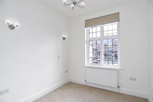  - Antony Roberts